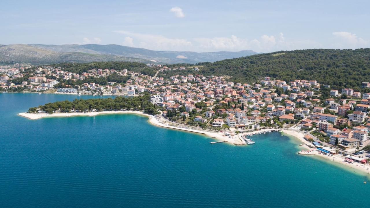 Seaside Apartments With A Swimming Pool Okrug Gornji, Ciovo - 11374 Trogir Exteriör bild