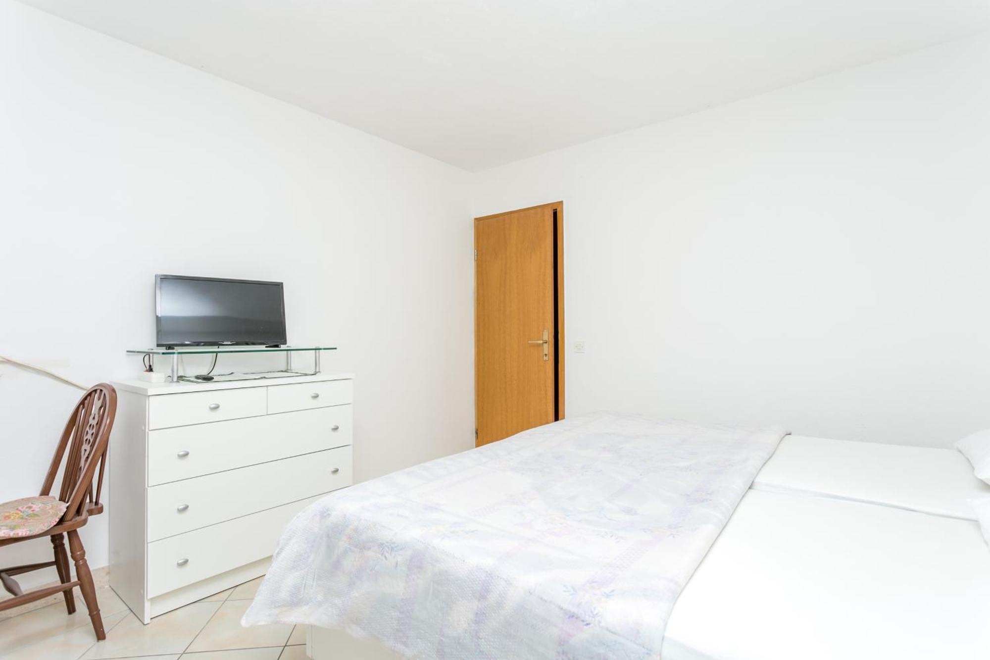 Seaside Apartments With A Swimming Pool Okrug Gornji, Ciovo - 11374 Trogir Rum bild