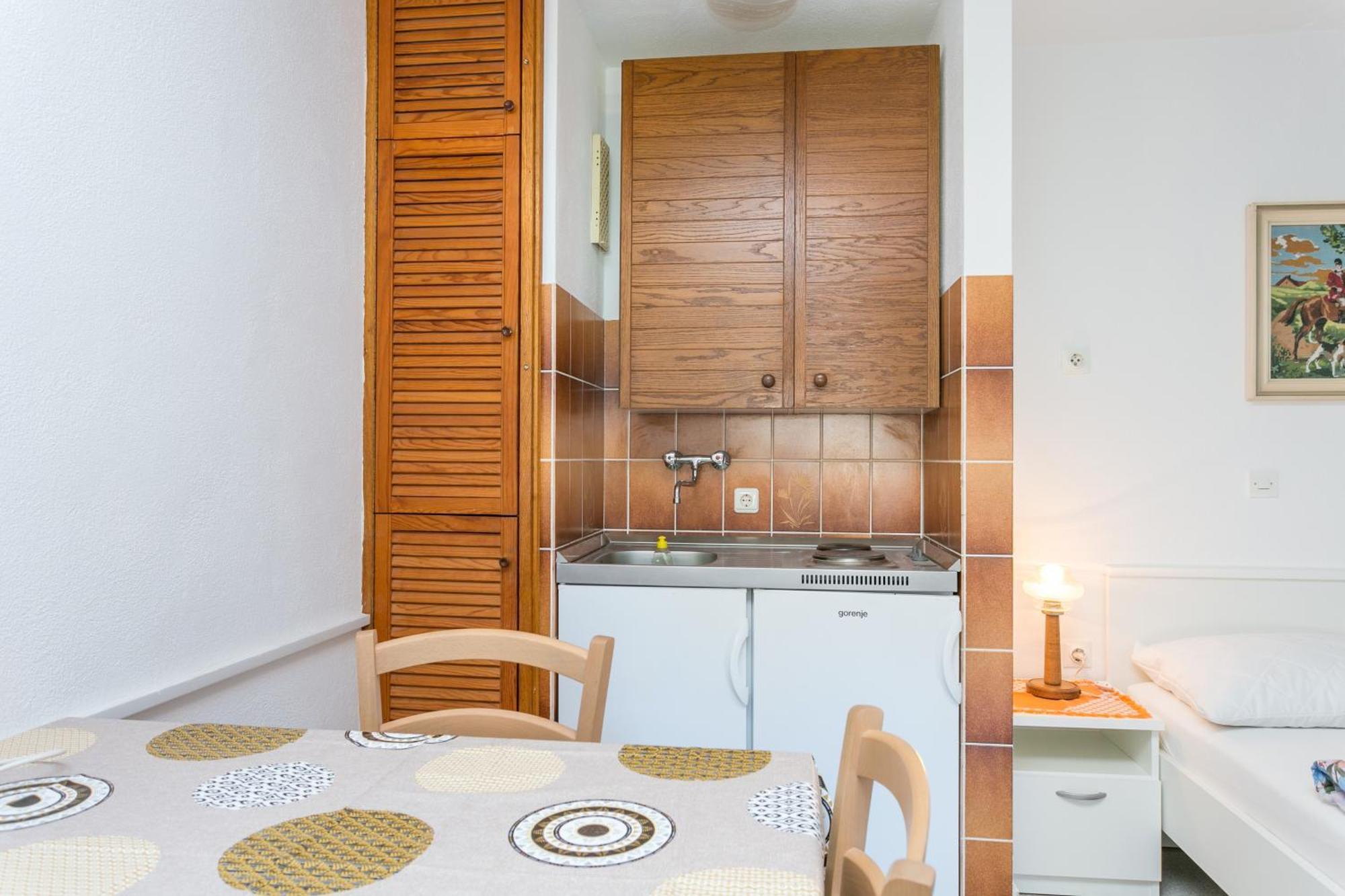 Seaside Apartments With A Swimming Pool Okrug Gornji, Ciovo - 11374 Trogir Exteriör bild
